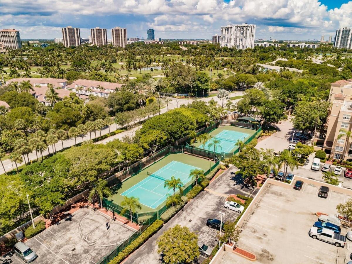 Uhost Ai - 3B Gem W Golf & Intracoastal Views Miami Exterior foto